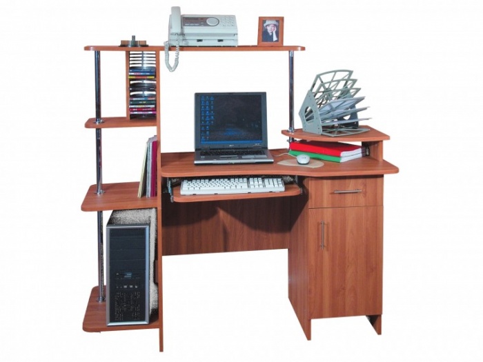 Стол компьютерный "Студент Стиль" (1400x600x1250) ― Мебель в Краснодаре